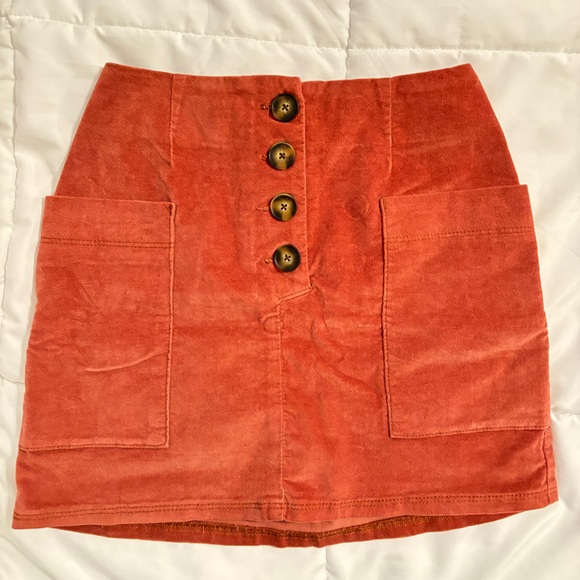 ***SOLD ON DEPOP*** UO Burnt-Orange Velvet Button-Up Skirt - Picture 1 of 3